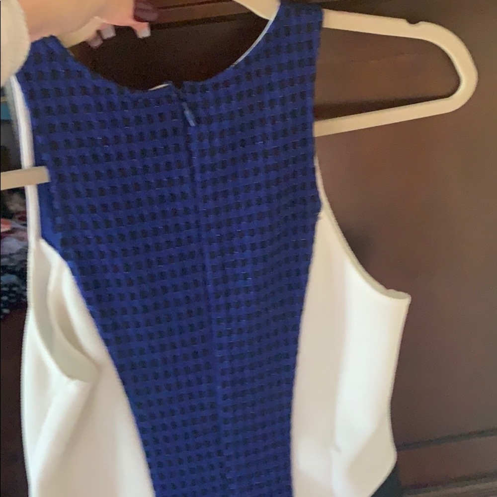 Dress - Picture 5 of 6